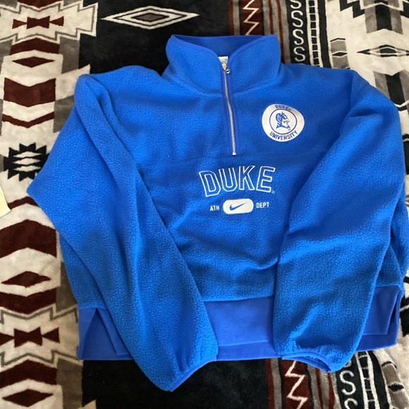 Woman’s sweater - Picture 2 of 5